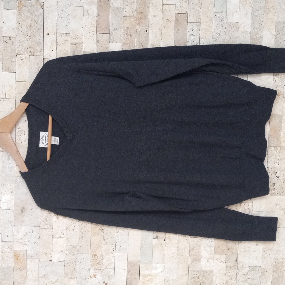 St. John Bay V-Neck Men's Sweater